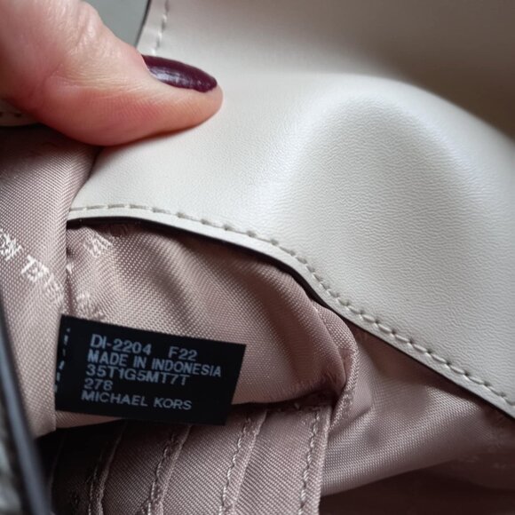 Michael Kors White and Gray Clutch - Picture 7 of 7